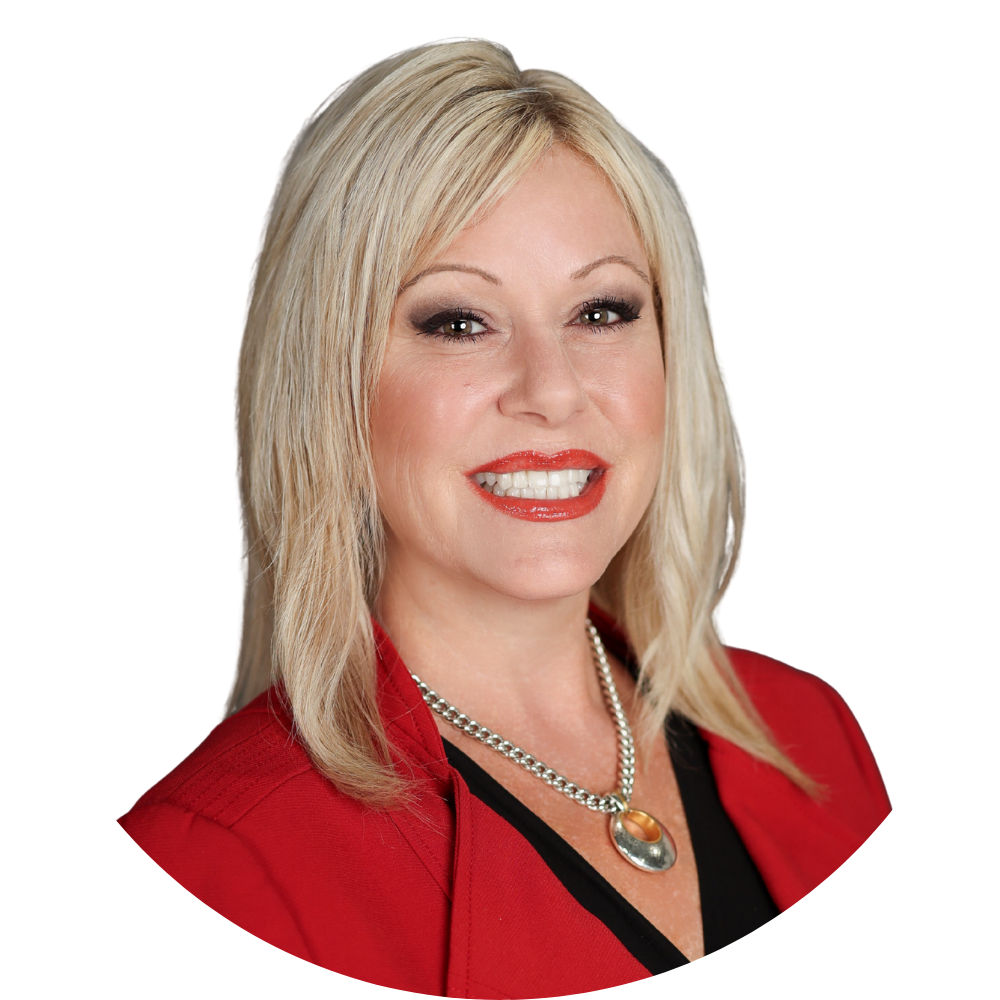 Tina Lapp headshot-1